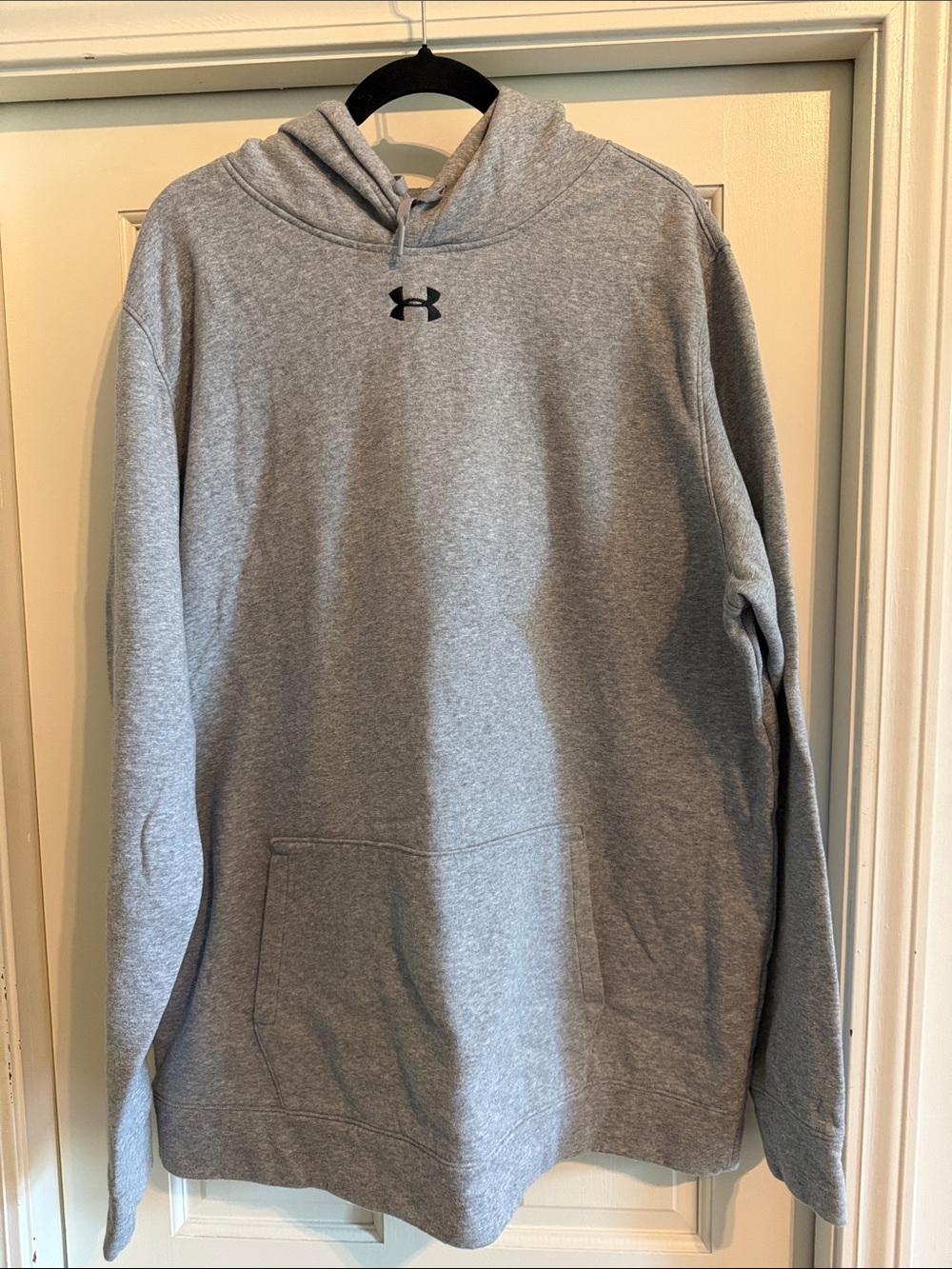 Under Armour Light Gray Men's Pullover Hoodie with Logo